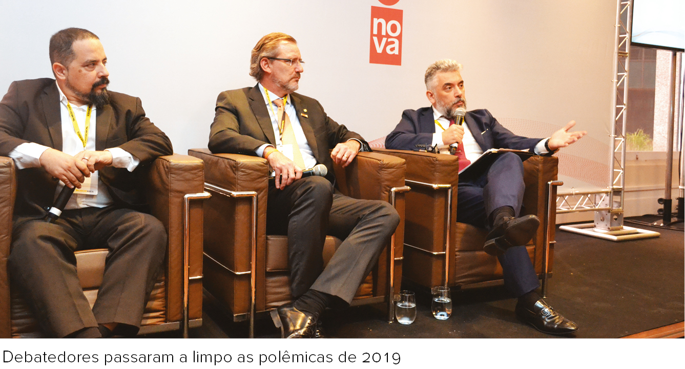 Debatedores do Painel Perspectivas Inova, Jason Vieira, Alexis Fonteyne e Gustavo Justino de Oliveira, deram a opinião pessoal sobre o momento em que o Brasil passou em 2019 e a expectativa sobre 2020.