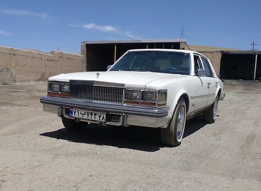EUA x Irã: O Cadillac Iran, uma versão do Cadillac Seville, foi um marco na indústria iraniana.
