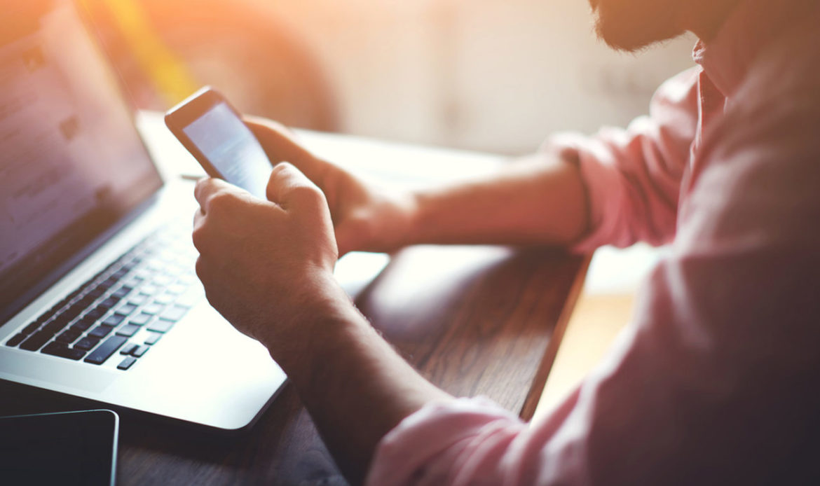 A porcentagem de casas que utilizavam a Internet subiu de 74,9% para 79,1%,