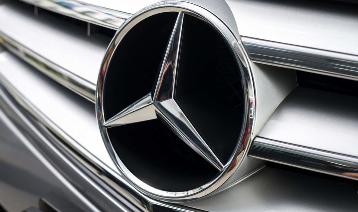 A Mercedes-Benz resolveu aumentar o tempo de garantia para os veículos da marca por conta do novo coronavírus