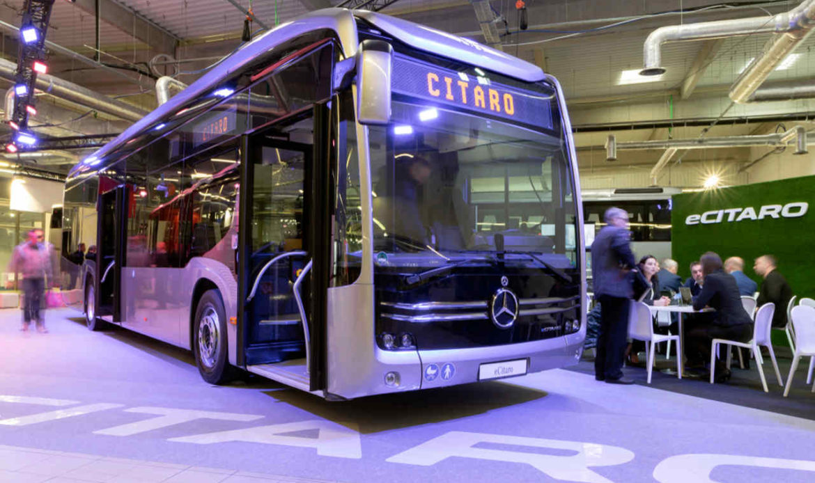 Gigante do mercado, a aposta da Mercedes-Benz é o eCitaro.
