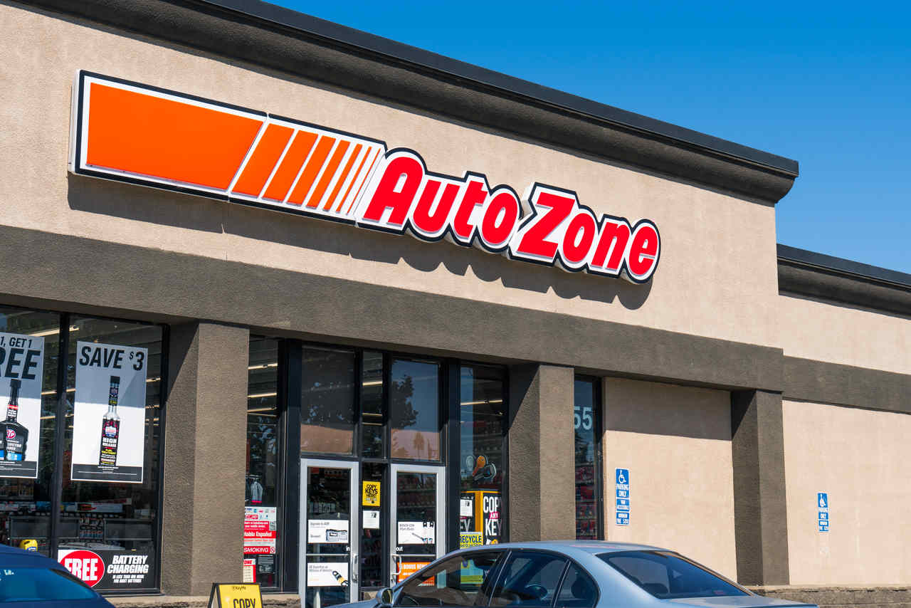 AutoZone inaugura mais uma loja no Paraná